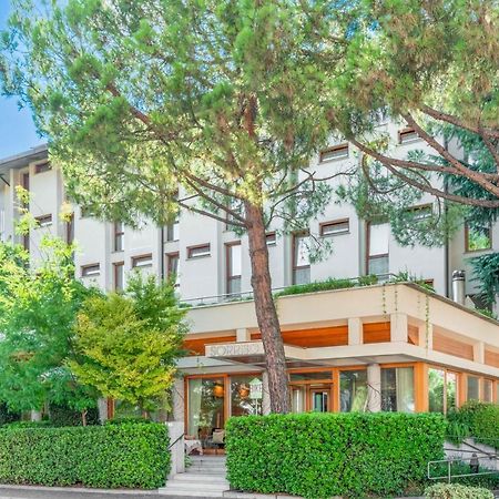 Albergo Sorriso Boario Terme Kültér fotó